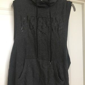 Sleeveless workout hoodie